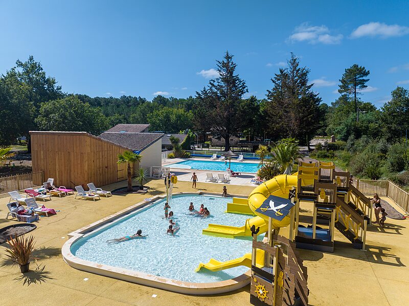 Camping Mdoc Bleu in Carcans, Wasserpark - Clicochic