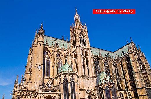 Majestätische Kathedrale von Metz, ein historisches Denkmal in Mosel zu besichtigen.
