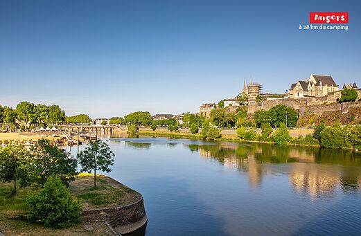 Schloss Angers und die Maine, historische Stadt zu besuchen nahe Coutures.