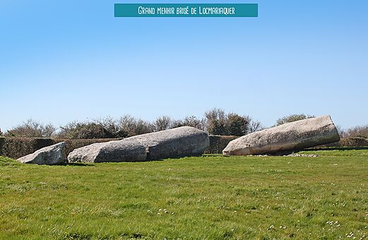 Großer Zerbrochener Menhir von Locmariaquer, historische Megalithstätte in der Südbretagne.