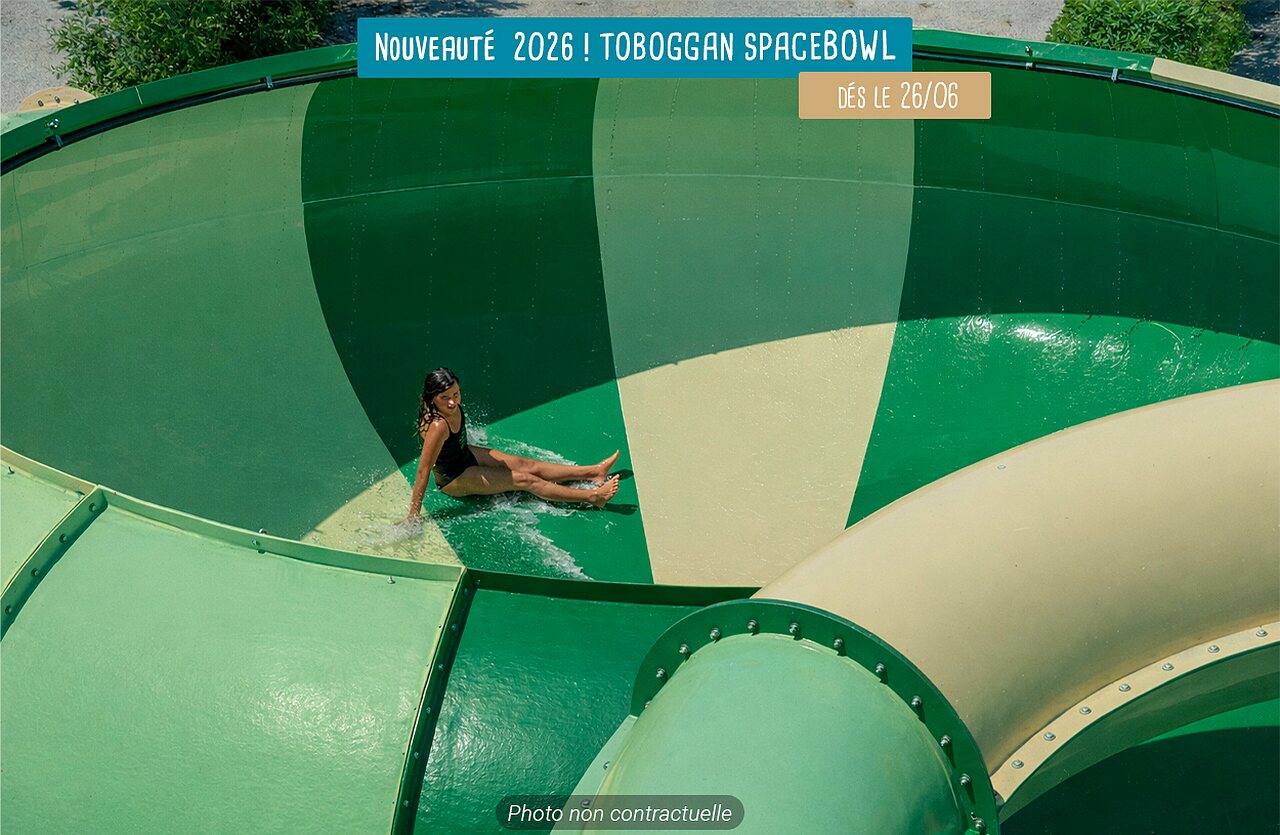 Tobog�n Spacebowl gigante, nueva atracci�n en el camping VAGUES OCEANES Paille Basse.