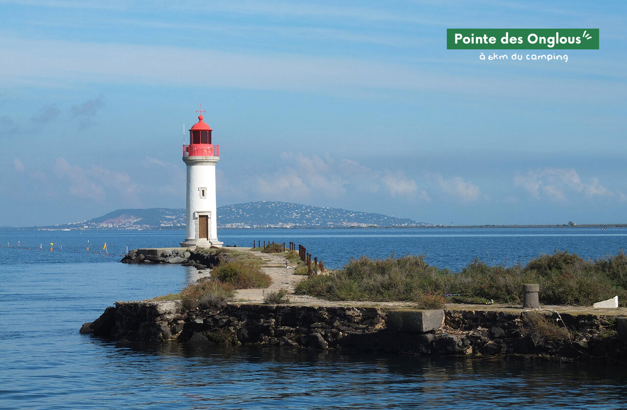Leuchtturm Pointe des Onglous, ikonischer Ort in der N�he von Marseillan zu besuchen.