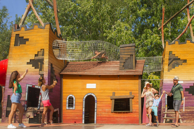 Carabouille playground - Children's play area at CAPFUN Paris Roussillon campsite in ARGELES SUR MER (66).