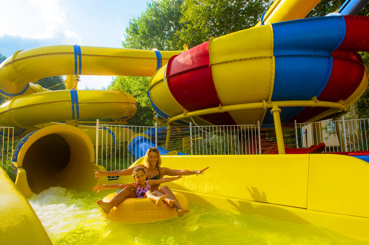 Giant water slide and pool at CAPFUN Paris Roussillon campsite in ARGELES SUR MER (66).