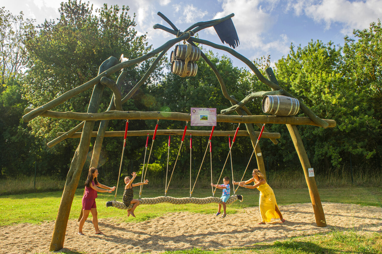Swing at CAPFUN Paris Roussillon campsite in ARGELES SUR MER (66).