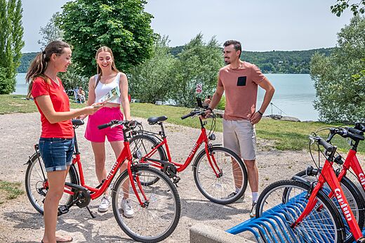 Rode Capfun fietsen te huur bij het meer op camping CAPFUN Pergola in Marigny.