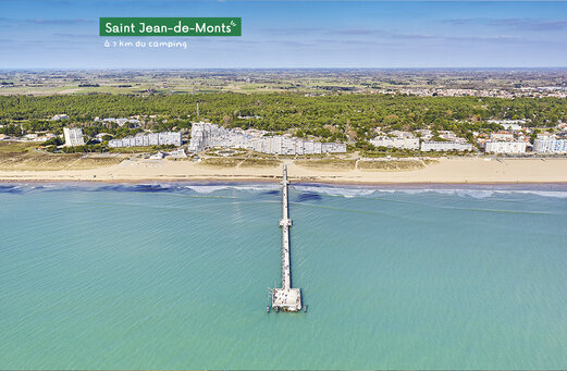 Strand von Saint Jean-de-Monts mit Seebr�cke, Stadt zu besuchen in der Vend�e.
