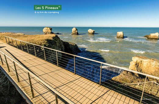 Les 5 Pineaux, K�stenfelsenformationen nahe Saint-Hilaire-de-Riez in der Vend�e.