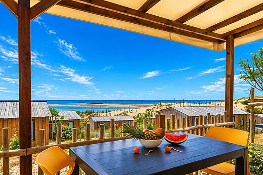 Mobilheim-Terrasse, Meerblick, auf Camping CLICOCHIC Petit Nice in PYLA SUR MER.