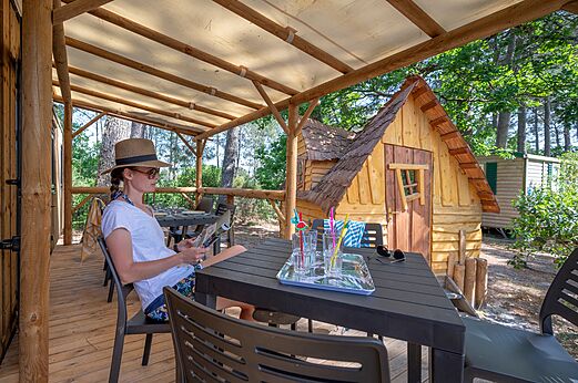 Unterkunft mit Terrasse und Spielh�tte, CAPFUN Pin�da in CAZAUX (33).