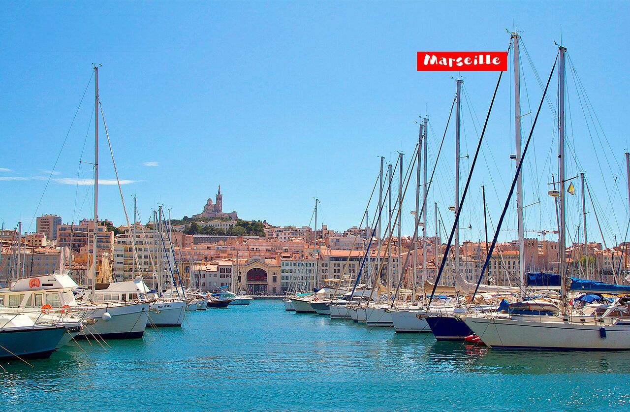 Alter Hafen von Marseille, Segelboote und Notre-Dame de la Garde, Provence-Alpes-C�te d'Azur.
