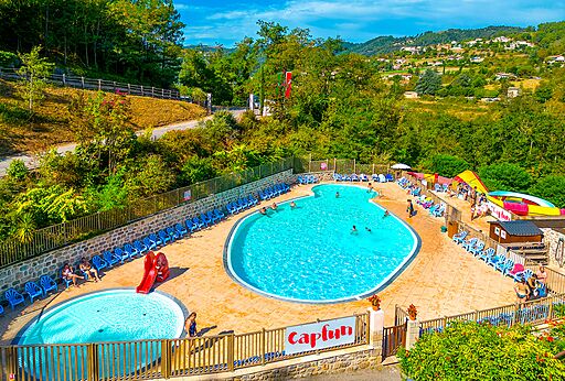 Außenpool mit Rutschen und Kinderbecken auf Camping CAPFUN Plantas (07)