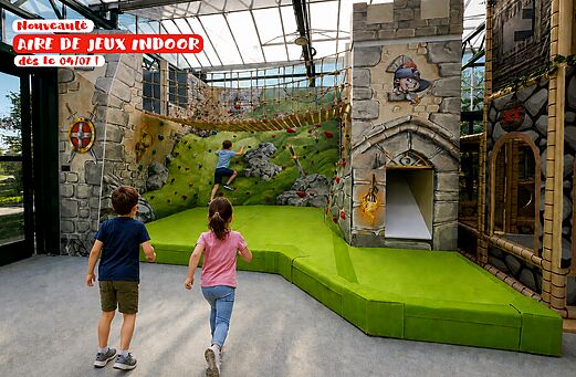 Indoor-Spielplatz Kinder auf Campingplatz CAPFUN Les Portes du Beaujolais Anse.