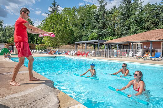 Aquagym Pool Campingplatz CAPFUN Les Portes du Beaujolais Anse (69).
