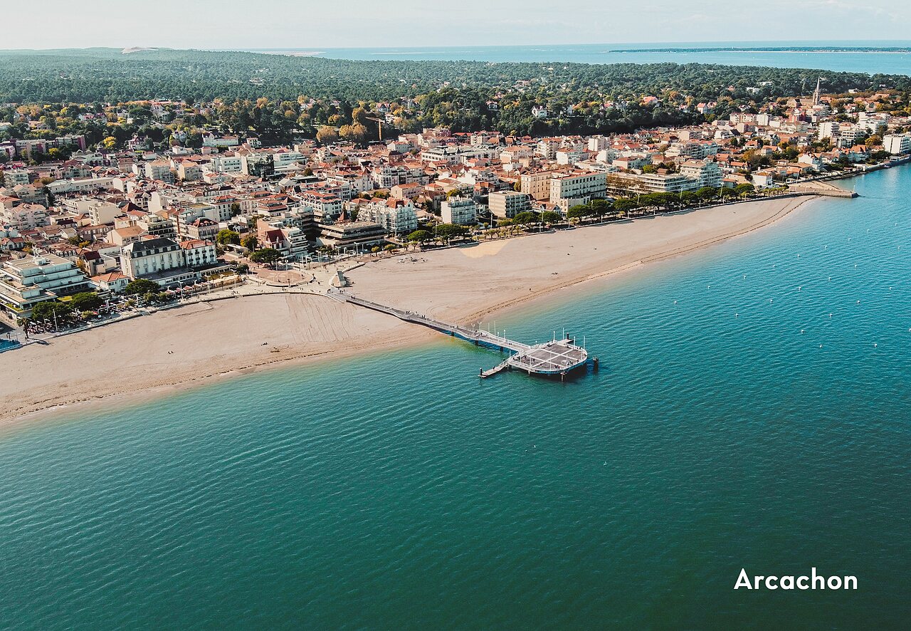 Arcachon, iconic pier and sandy beach, city to visit.