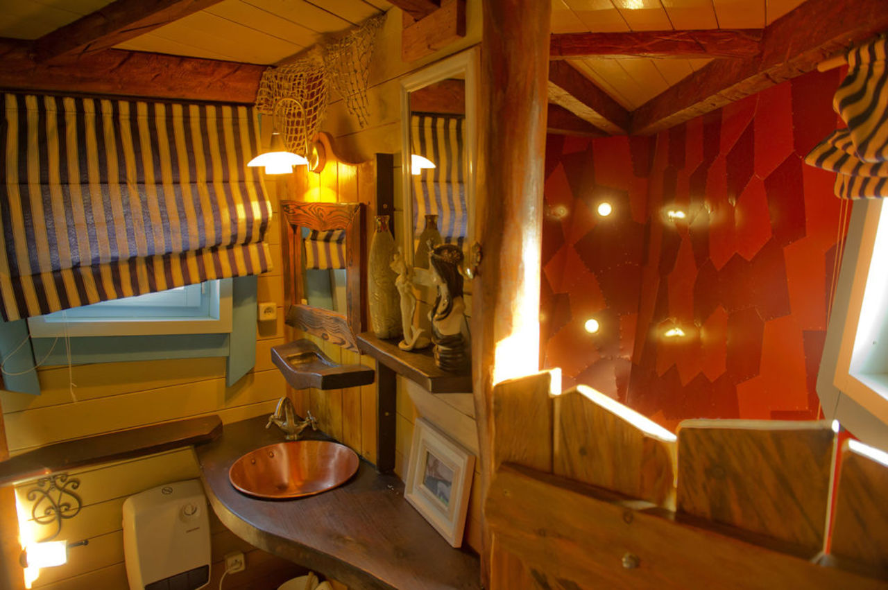 Sagittaire : Maison insolite, Campingplatz Rhone Alpes - Schwimmb&auml;der - Capfun