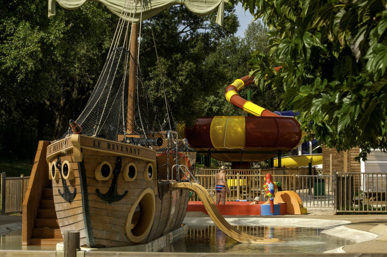 Sagittaire : Maison insolite, Campingplatz Rhone Alpes - 12