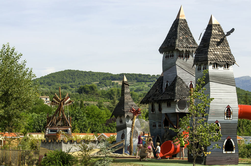 Sagittaire : Maison insolite, Campingplatz Rhone Alpes - 9