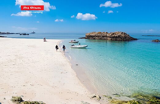 Plage paradisiaque des �les Gl�nan, lieu � visiter pr�s de La For�t-Fouesnant.