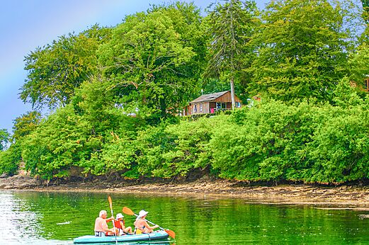 Kayak en famille, nature au camping CAPFUN Saint Laurent � LA FORET FOUESNANT (29).