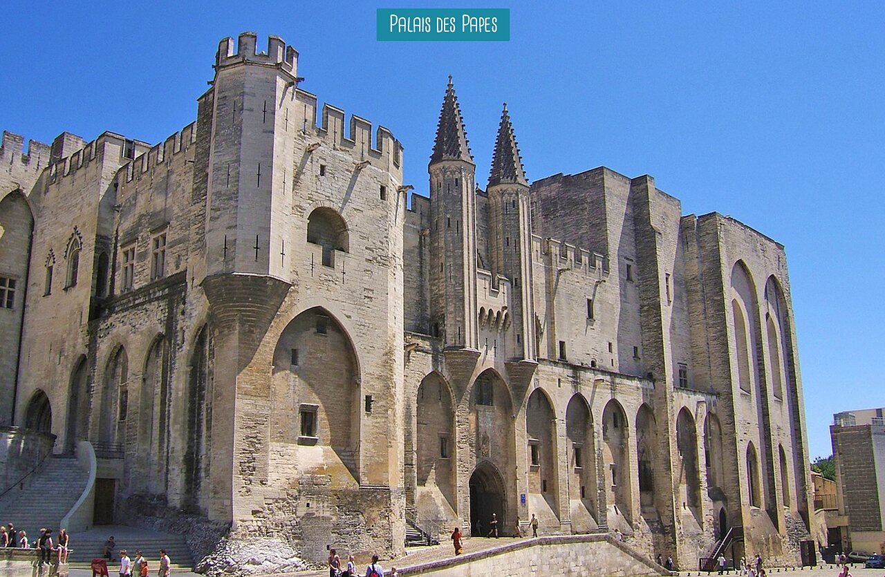 Papstpalast, beeindruckendes historisches Denkmal in Avignon, Provence zu entdecken.
