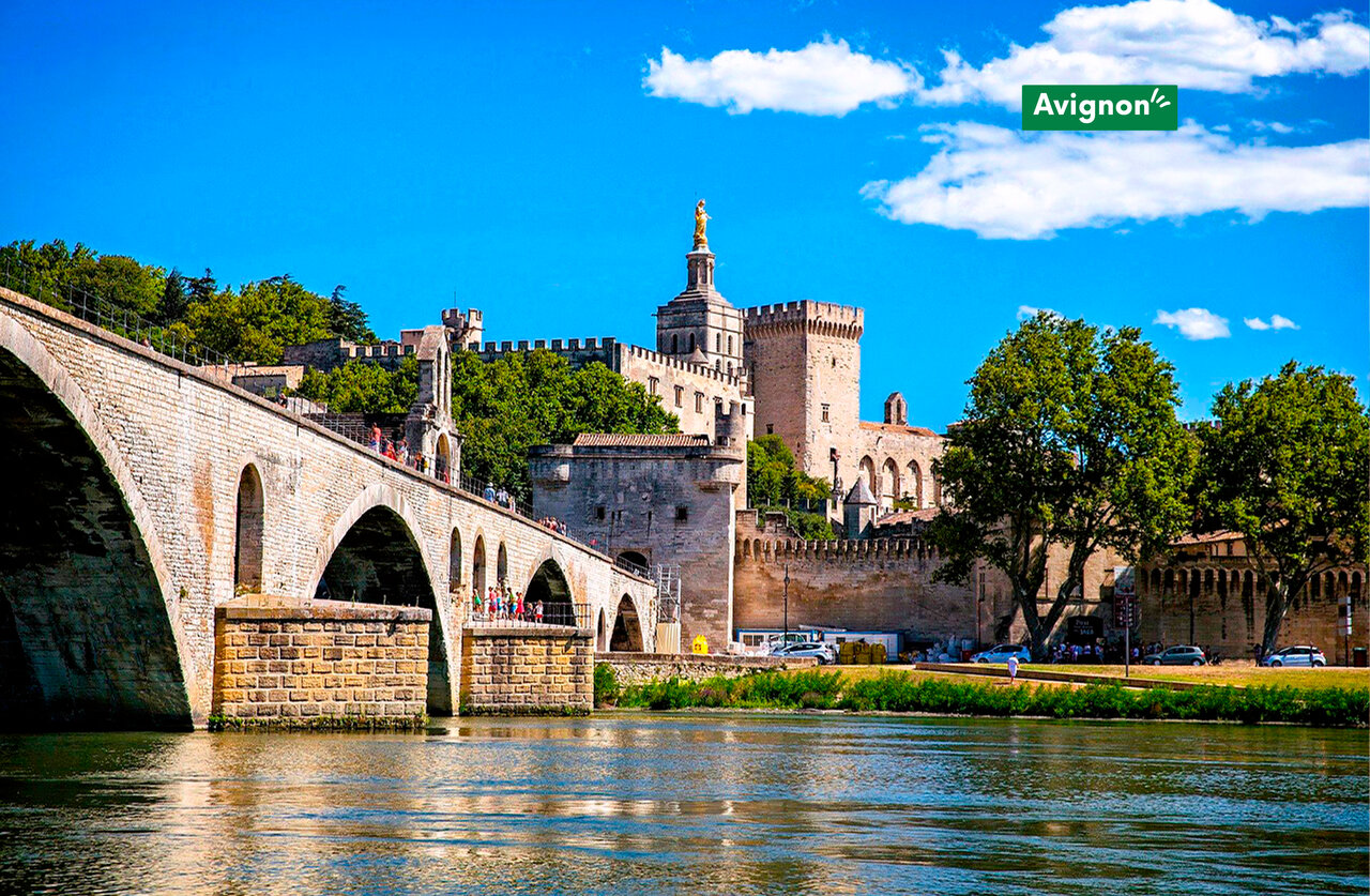 Pont d'Avignon und Papstpalast, historische St�tten nahe Avignon, Provence.