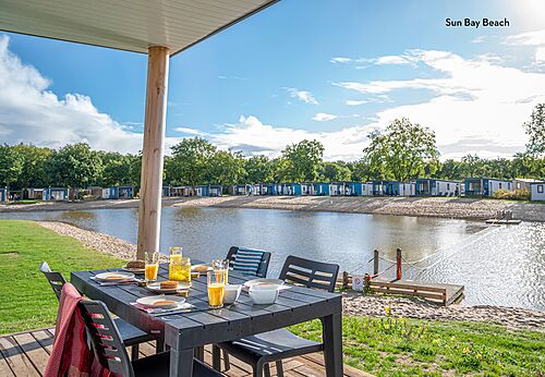 Mobilheime, See und Strand auf dem Campingplatz CAPFUN Vakantiepark Capfun het Stoetenslagh in Rheezerveen.