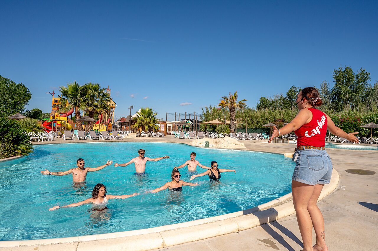 Wasseranimation und Schwimmbad mit Rutschen auf CAPFUN Teorix MARSEILLAN PLAGE (34).