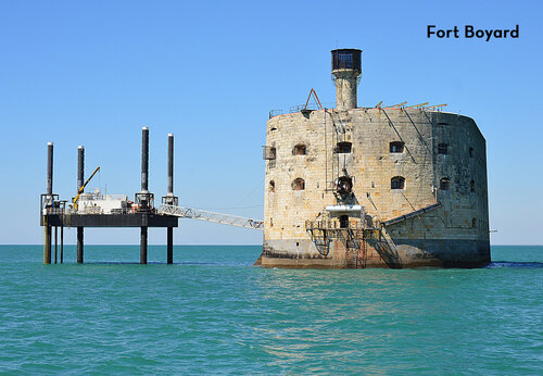 Fort Boyard, ber�hmtes historisches Seefort nahe La Rochelle, Charente-Maritime.