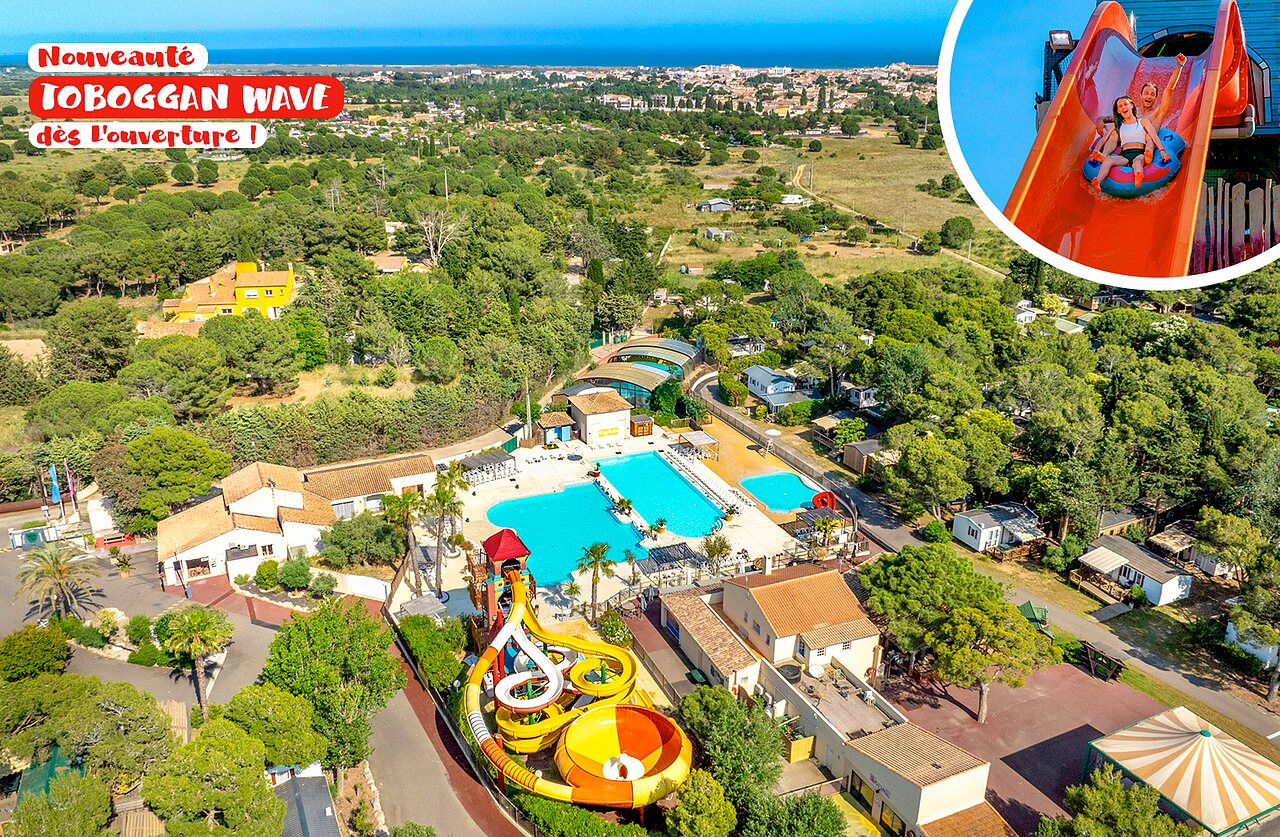 Parc aquatique, toboggan Wave et piscines ext�rieures au camping CAPFUN Vignes d'Or � Serignan.